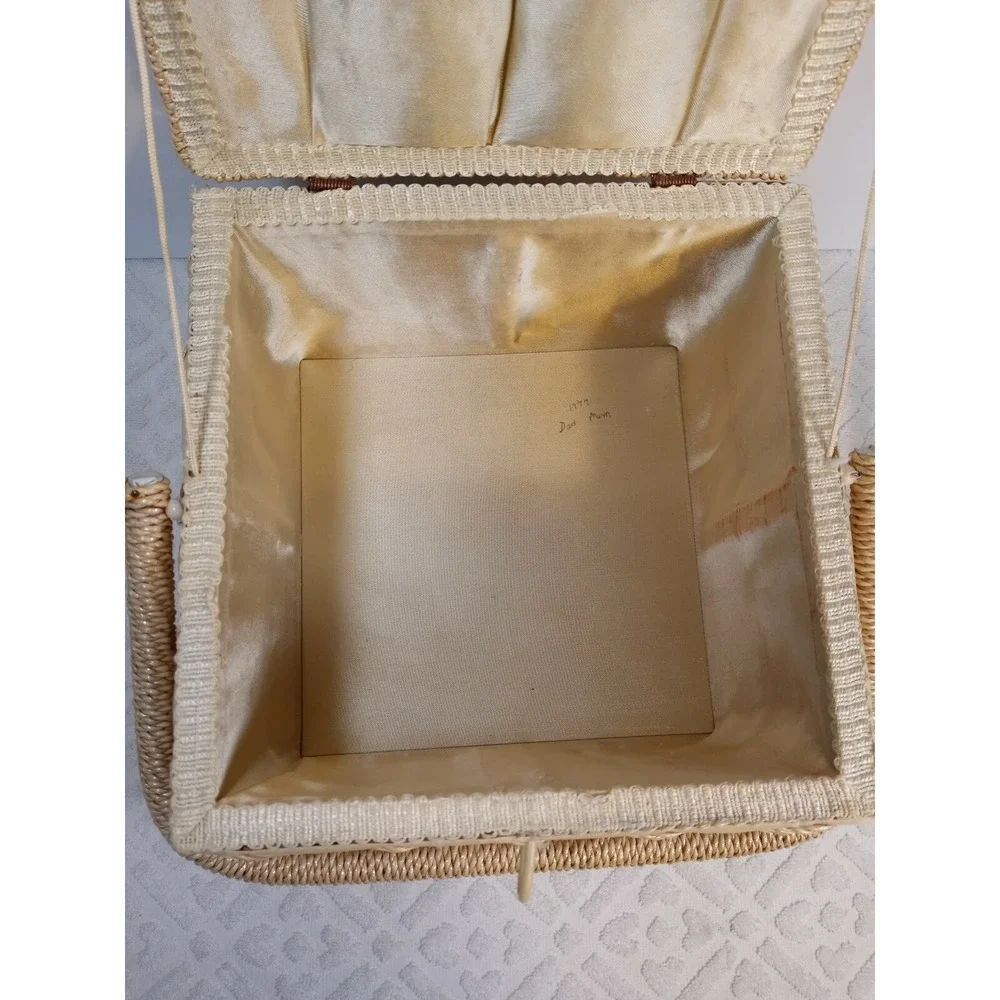 JCPenney Embroidered Farmhouse Wicker Sewing Notions Craft Basket w/Lid 10